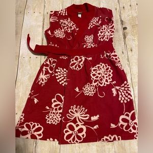 Tea size 7 red and white floral wrap dress